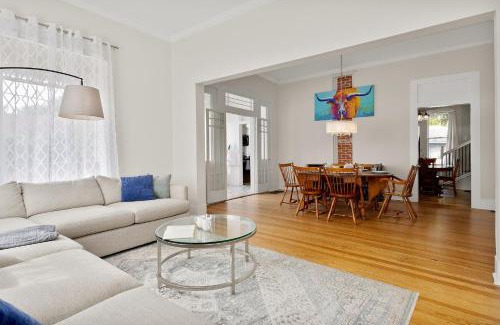 Seguin House | Ellie Marie House