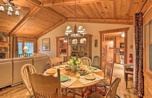 Ellijay Cabin | Ellijay Cabin with Porch & Private Hot Tub!