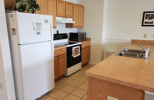 Ocean City Condo | ELLIOTT'S ON THE AVE. UNIT 301 DOWNTOWN OCEAN CITY MD