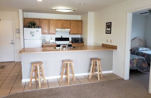 Ocean City Condo | ELLIOTT'S ON THE AVE. UNIT 301 DOWNTOWN OCEAN CITY MD