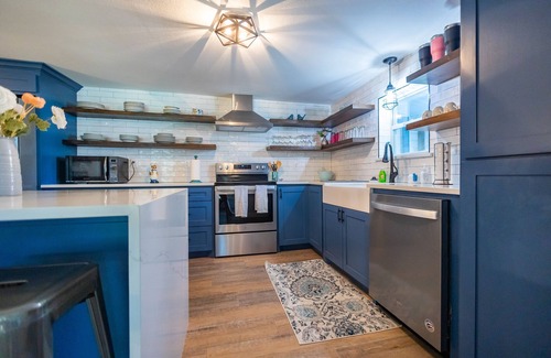 Gun Barrel City House | Ellis Island - Beautiful Lake House- Hot tub/gameroom