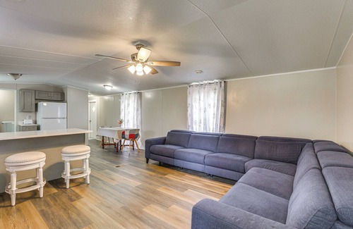 Santee House | Elloree Vacation Rental ~ 7 Mi to Lake Marion!