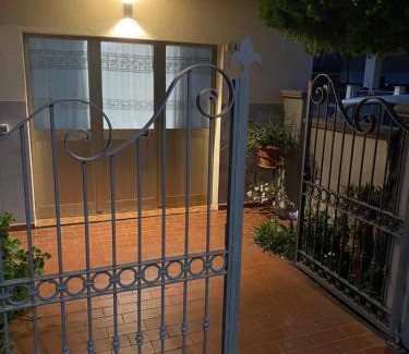 Cecina Apartment | Elm Apartment