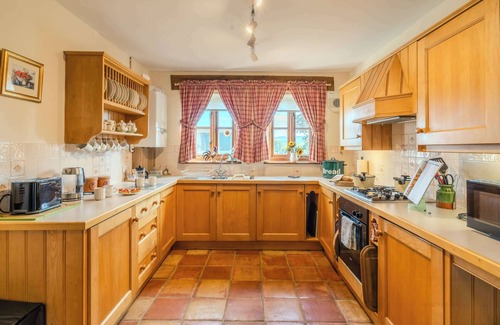 Mangotsfield House | Elm End Cottage - Single-Storey Farm Retreat