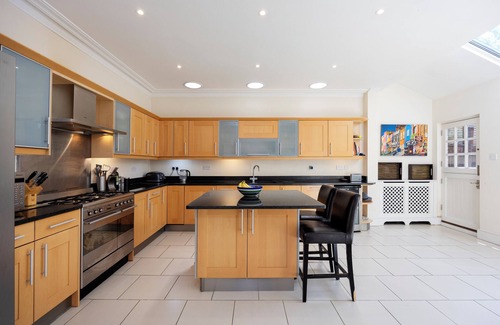 Clapham House | Elms Road, by Veeve