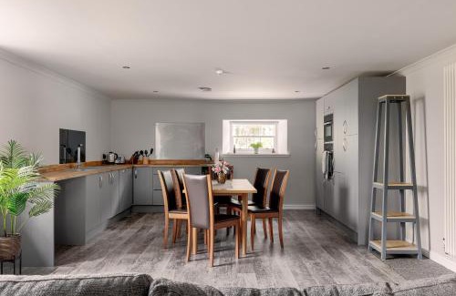 Aberdeen Apartment | Elrick Estate - Little Elrick