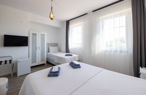 Bozcaada Hotel | Elvin Bozcaada
