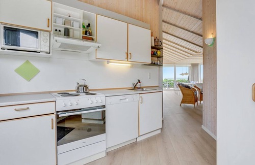 Grønninghoved Strand House | "Ely" - 300m from the sea by Interhome