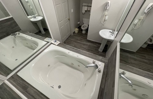 Hohenwald Hotel | Embassy Inn