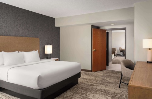 Hot Springs Hotel | Embassy Suites by Hilton at Hot Springs Convention Center