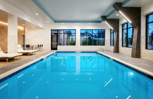 Hapeville Hotel | Embassy Suites By Hilton Atlanta Airport North