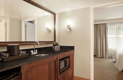 Brunswick Hotel | Embassy Suites by Hilton Brunswick