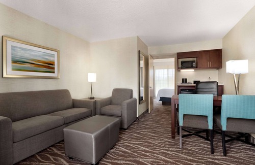 Lompoc Hotel | Embassy Suites by Hilton Lompoc Central Coast