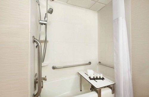 Wheatland Hotel | Embassy Suites by Hilton Oklahoma City Will Rogers Airport