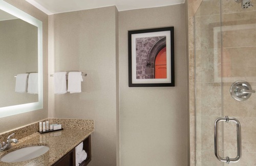 Eastwick Hotel | Embassy Suites by Hilton Philadelphia Airport