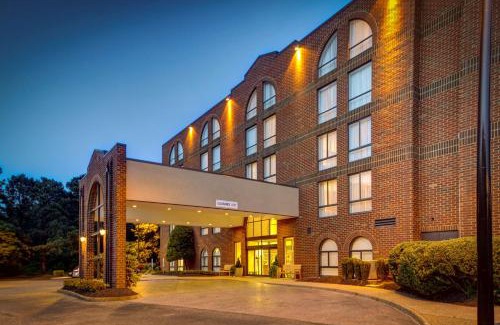 Williamsburg Hotel | Embassy Suites Williamsburg