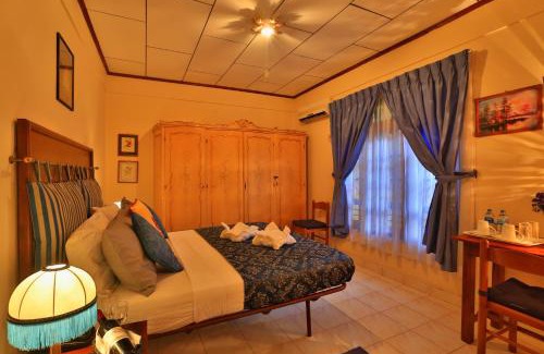 Kochchikade Hotel | Emel Boutique