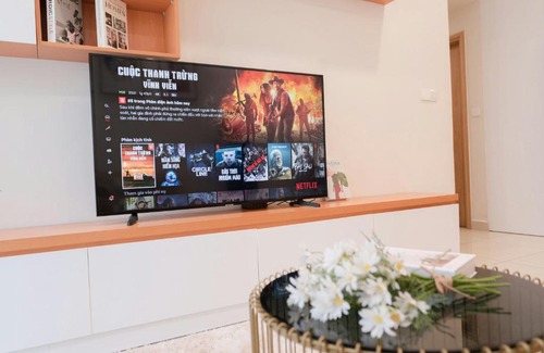 Tan Phu District Apartment | Emerald Celadon 2PN2WC - Gần Sân Bay, Aeon - Free Hồ Bơi