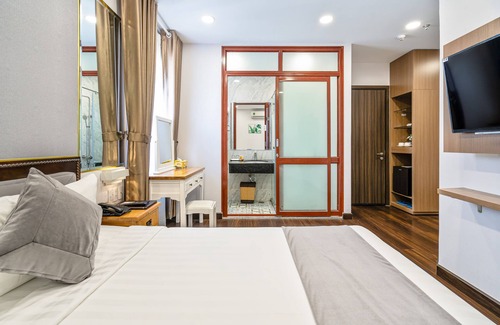 Phuong 8 Hotel | Emerald Central