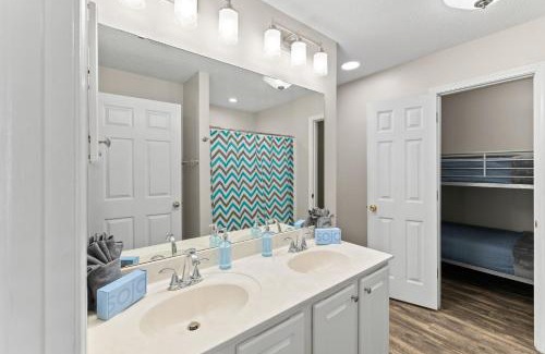 Seaspray House | Emerald Cove by Travel Life Vacations