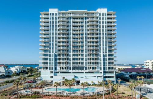 Pensacola Beach House | Emerald Dolphin unit 650
