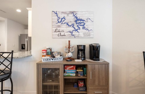 Lake Ozark Condo | Emerald Escape – Luxury Waterfront Condo w/Pool!
