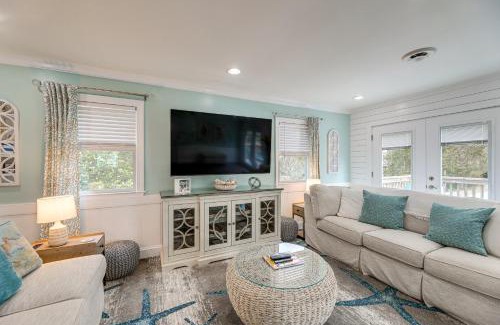 Emerald Isle Apartment | Emerald Isle Beach House Walk to the Sand!
