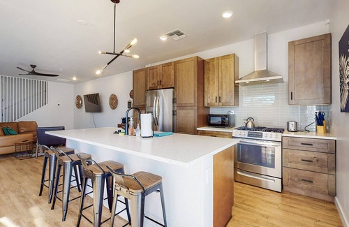 Downtown Albuquerque House | Emerald Mountain - Townhome with Mountain Views!