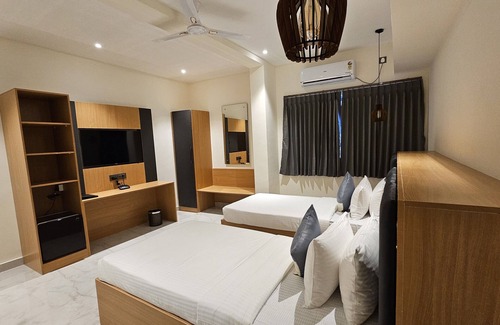 Mysore Hotel | Emerald Urban Comforts