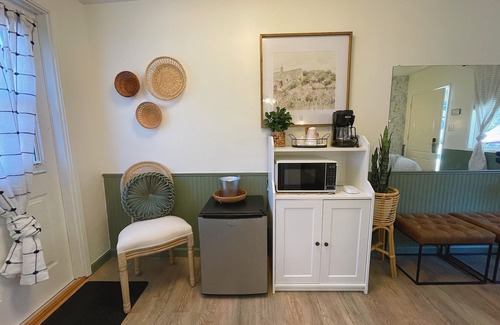 Port Angeles Hotel | Emerald Valley Inn