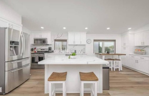 Bullhead City House | Emerald Water