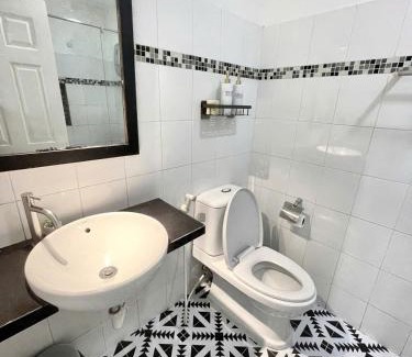 Downtown Ho Chi Minh City House | EMI Homestay - Gần Bùi Viện Quận 1