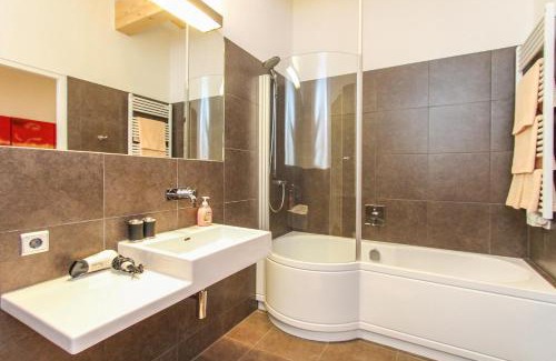 Furth Apartment | Emma Apartments-