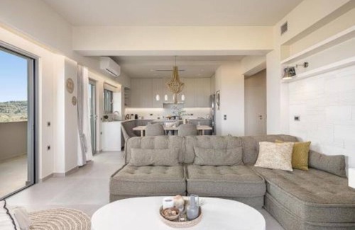 Kissamos Apartment | Emmanuel's Sea View Luxury Apartment