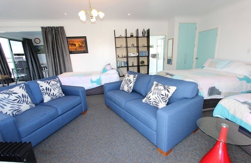 Taradale House | eMotel Napier