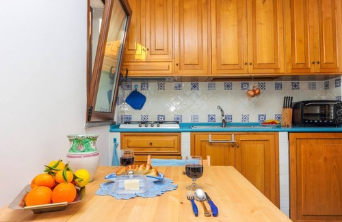 Praiano Apartment | Emotion via Duomo San Luca Praiano