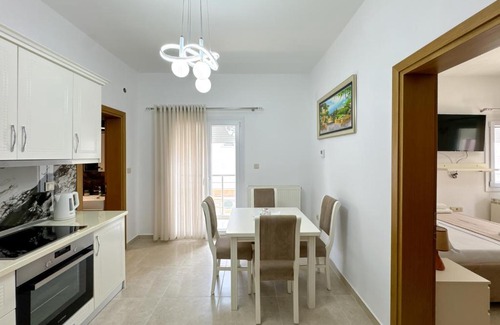 Nea Michaniona Apartment | Empire Apartment 3