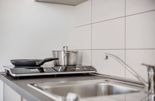 Denzlingen Apartment | EMPiRE: Central | City | Smart TV | Parking