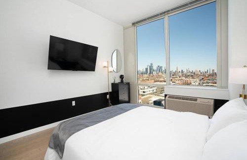 Hoboken Apartment | Empire State View - Luxury Apt - Shuttle to NYC