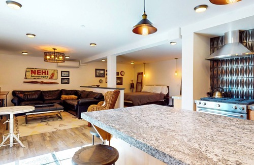 Nevada City Apartment | Empire Suite - Industrial modern apt in town