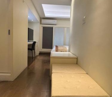 Bui Thi Xuan Hotel | EMPRESS HOTEL IN D1 - 32M2 - Cozzy Place