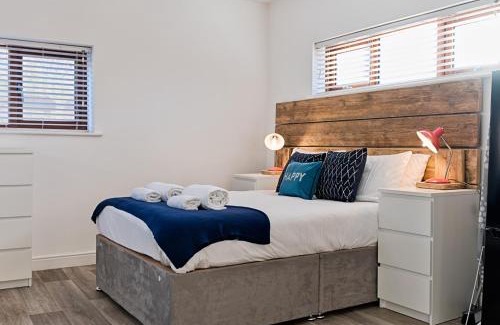 St. Thomas Apartment | En-suite, Parking, Fully Equipped Kitchen!