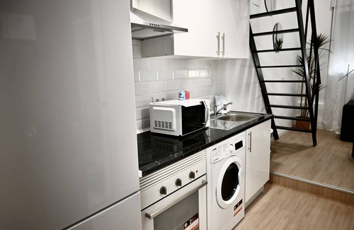 Ciudad Lineal Apartment | Encantador Estudio Duplex