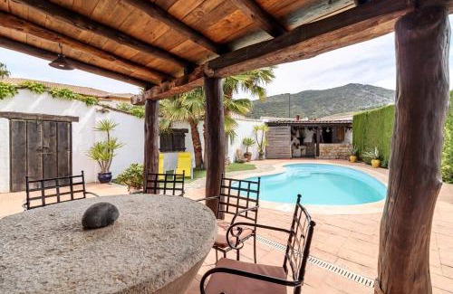 Padul House | Encantadora casa con piscina privada y chimenea