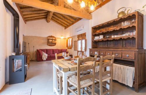 El Bosque House | Encantadora casa rural con piscina privada