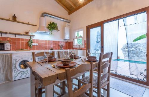 El Bosque House | Encantadora casa rural con piscina privada