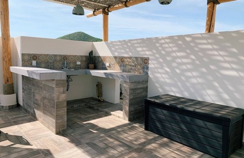 Cerritos Condo | Encanto Penthouse⛱ Pool, Rooftop Hot Tub & Sunsets