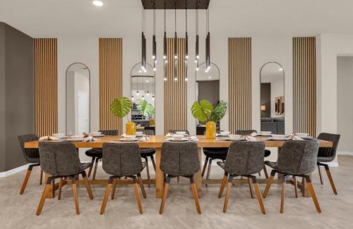Four Corners Villa | Enchanted Clermont Getaway 8BD Villa for groups