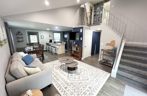 Malta House | Enchanted Forest Stay – A Cozy 3-Bedroom Townhome in Ballston Spa!