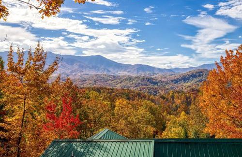 Black Bear Falls House | Enchanted View Lodge cabin